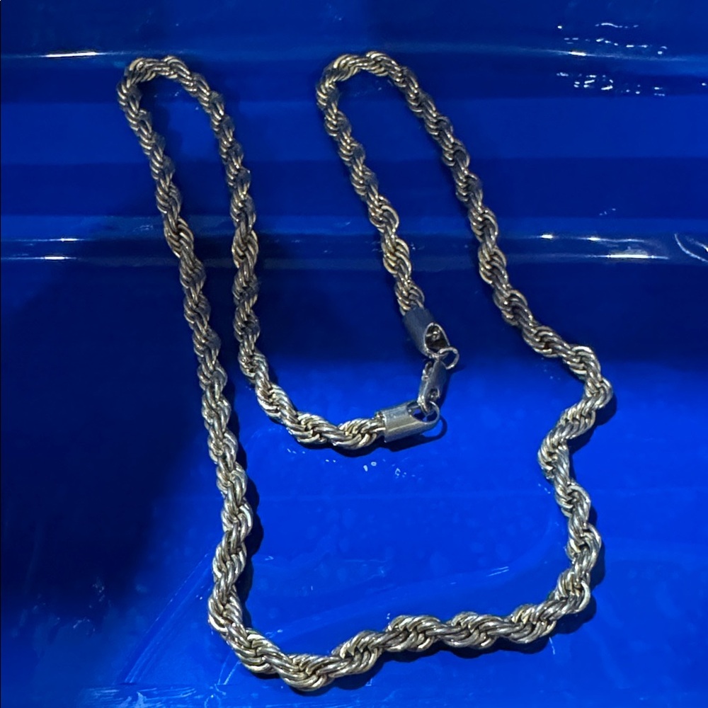 Twisted  Chain Necklace
